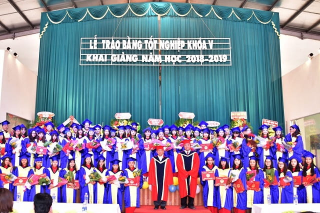 Trường Cao đẳng Hòa Bình Xuân Lộc khai giảng năm học mới