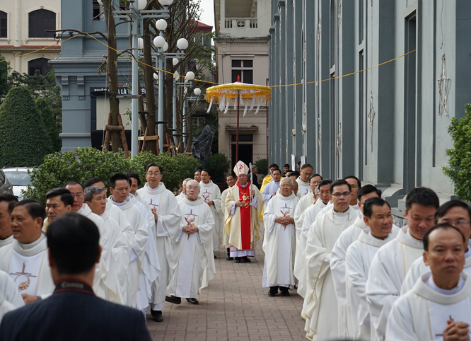 Kỷ niệm 16 năm tấn phong giám mục Giuse Vũ Văn Thiên
