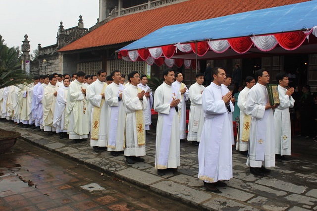 Thánh lễ truyền chức Phó Tế giáo phận Phát Diệm 